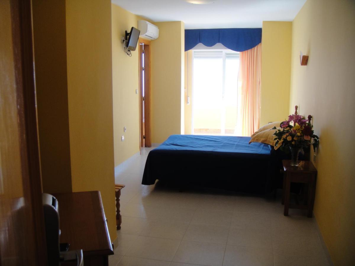Hostal Costa Sol Кастель-де-Ферро Экстерьер фото