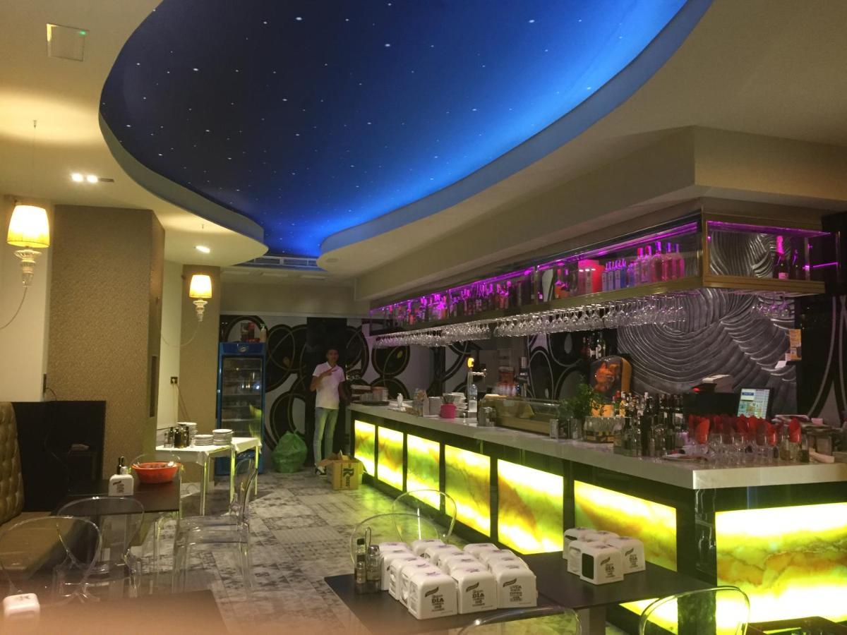 Hostal Costa Sol Кастель-де-Ферро Экстерьер фото