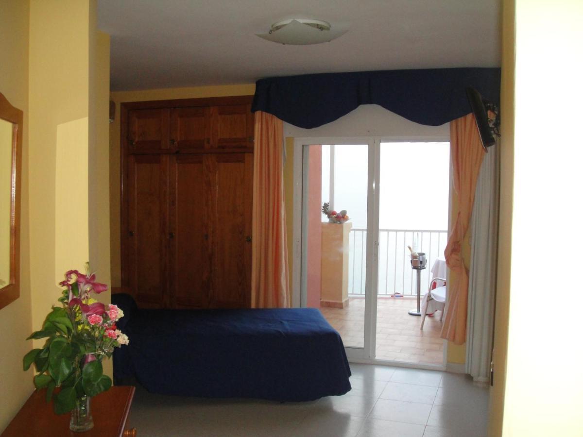 Hostal Costa Sol Кастель-де-Ферро Экстерьер фото